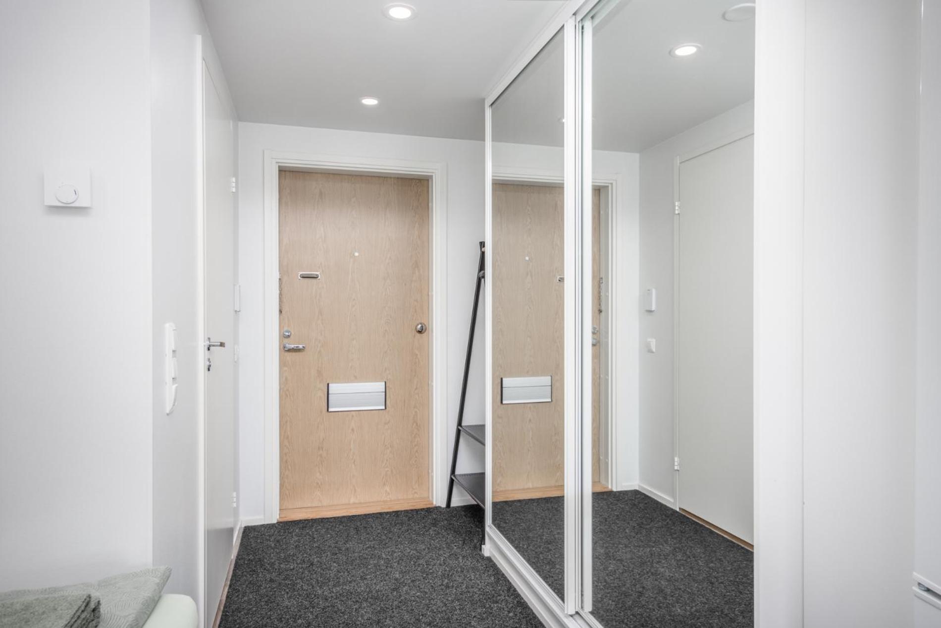 New Studio Apartment With Free Parking كوبيو المظهر الخارجي الصورة