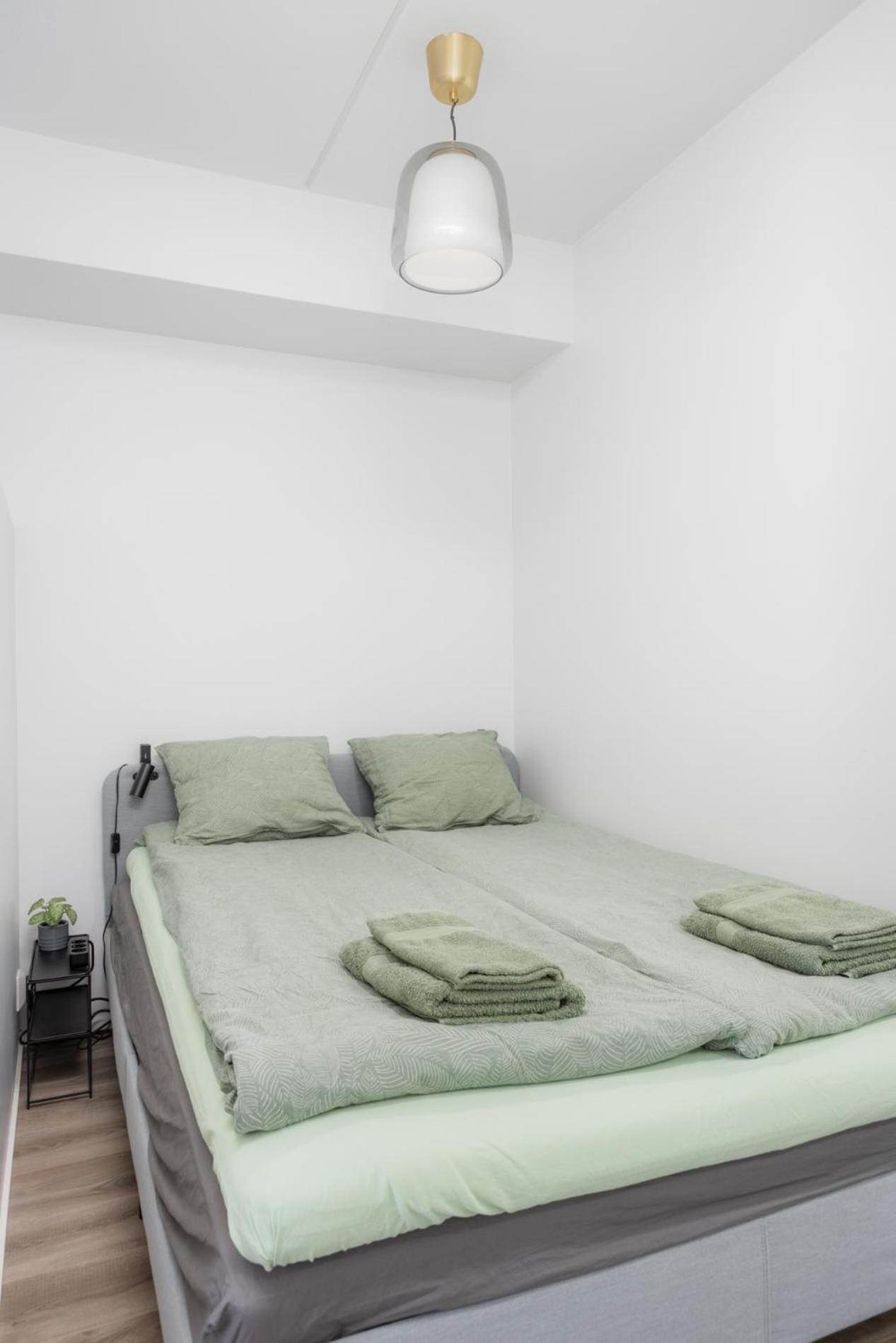 New Studio Apartment With Free Parking كوبيو المظهر الخارجي الصورة